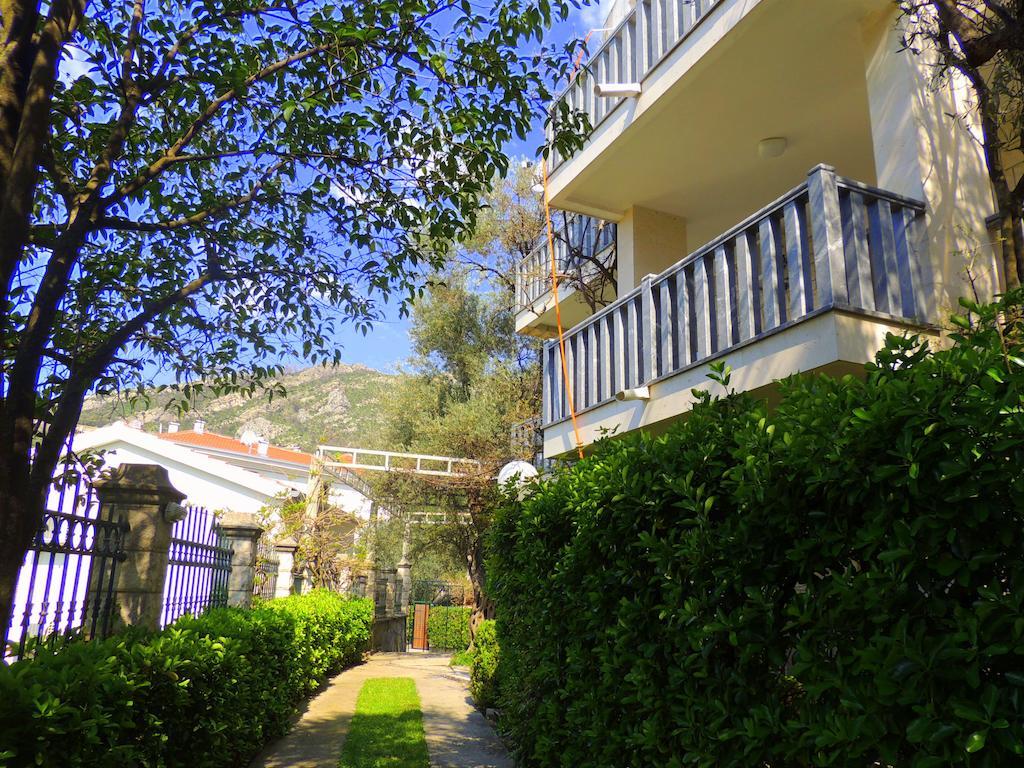 Rooms Villa Desa Budva Rum bild